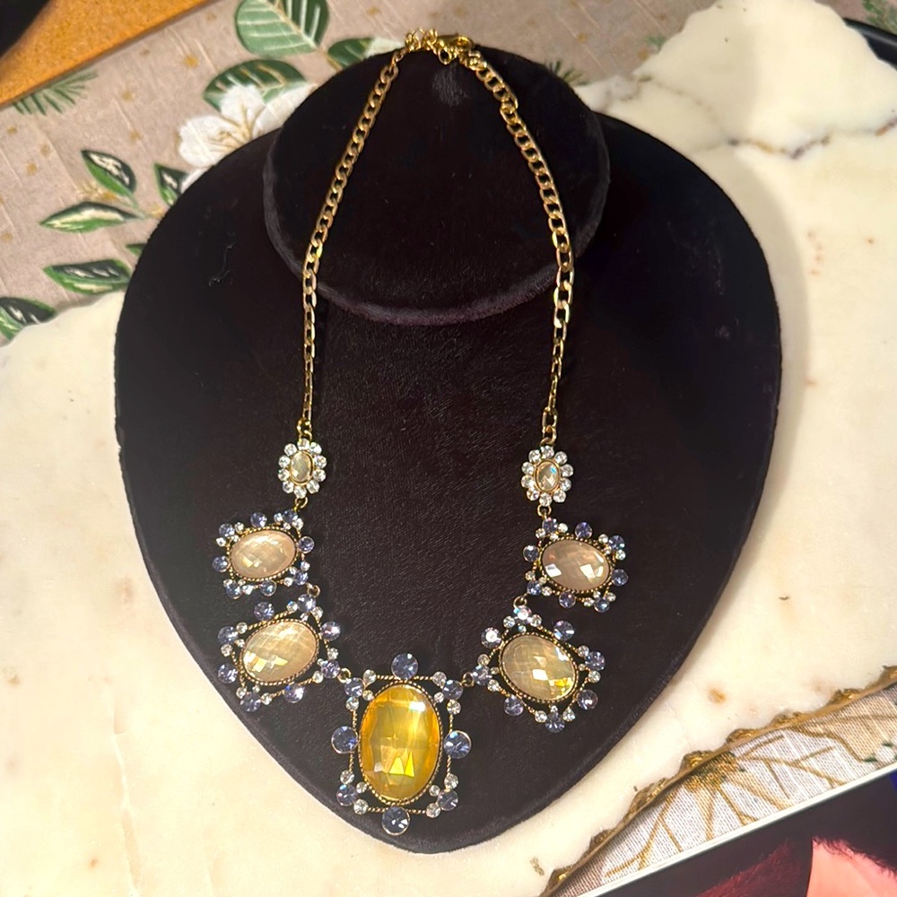 Enchanting Statement Necklace